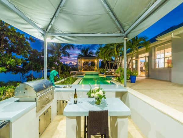 Beachfront Four Bedroom Vacation Villa in Turks and Caicos