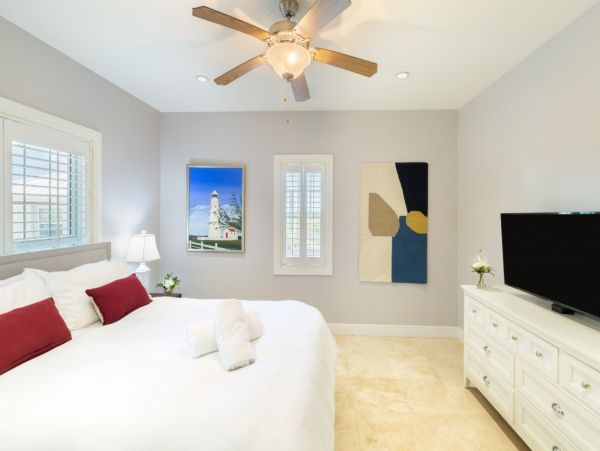 Beachfront Four Bedroom Vacation Villa in Turks and Caicos