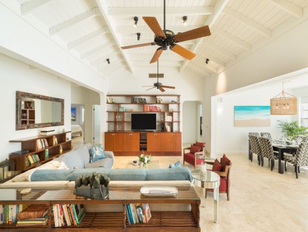 Beachfront Four Bedroom Vacation Villa in Turks and Caicos
