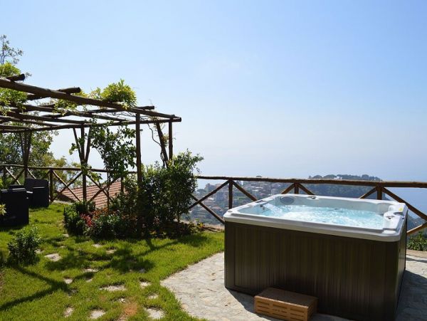 Amazing Amalfi Vacation Home Three Bedroom