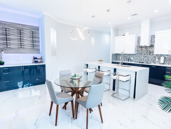 Chic Vacation Home in Naples with Pool and Hot Tub Sleeps 8