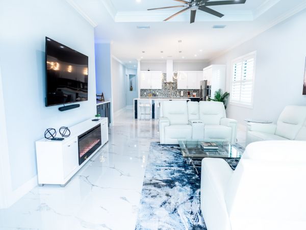 Chic Vacation Home in Naples with Pool and Hot Tub Sleeps 8