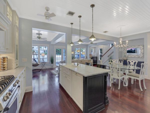 Naples Vacation Home Five Bedroom Walk to Beach