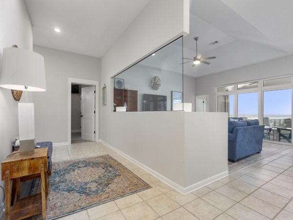 Spacious Six Bedroom Beachfront Vacation Home in Navarre Beach