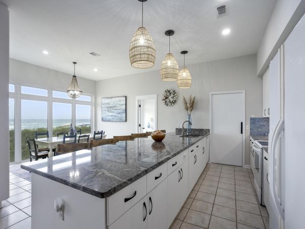 Spacious Six Bedroom Beachfront Vacation Home in Navarre Beach