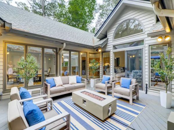 Charming Vacation Home in Hilton Head Island Sleeps 14