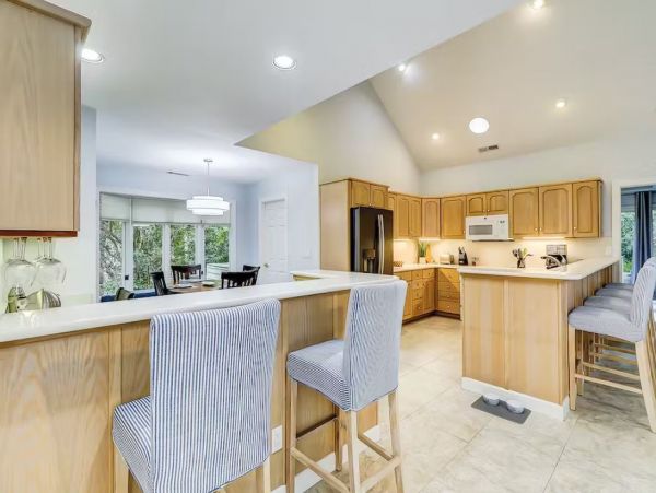 Charming Vacation Home in Hilton Head Island Sleeps 14