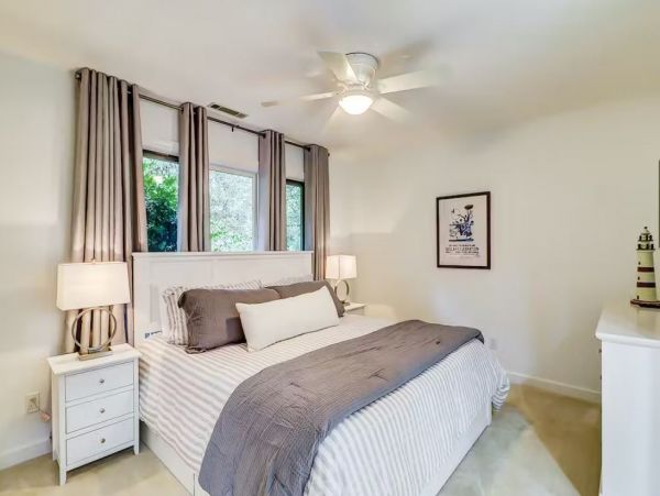 Charming Vacation Home in Hilton Head Island Sleeps 14