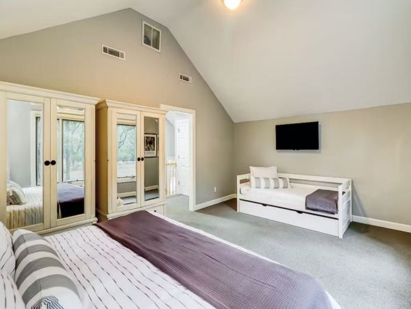 Charming Vacation Home in Hilton Head Island Sleeps 14