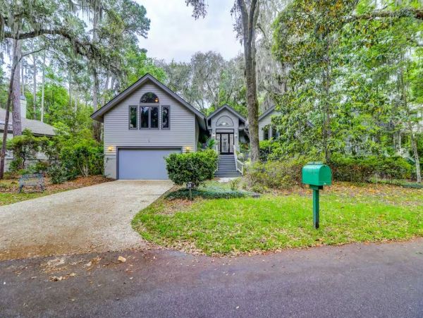 Charming Vacation Home in Hilton Head Island Sleeps 14
