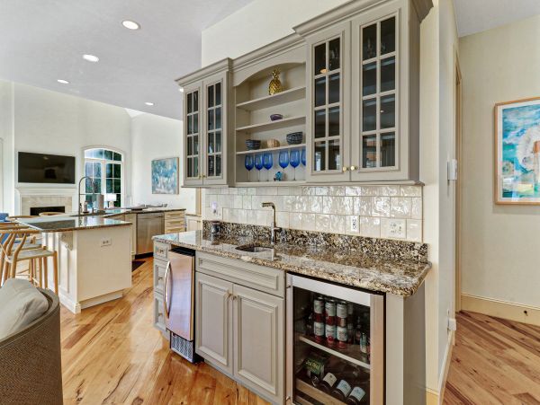 Stunning 5 Bedroom Vacation Pool Home in Hilton Head