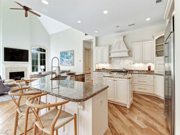Stunning 5 Bedroom Vacation Pool Home in Hilton Head