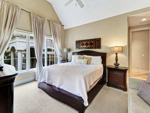 Stunning 5 Bedroom Vacation Pool Home in Hilton Head