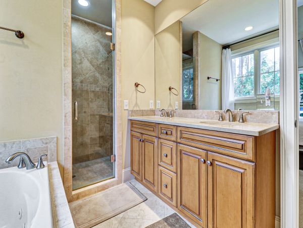 Stunning 5 Bedroom Vacation Pool Home in Hilton Head
