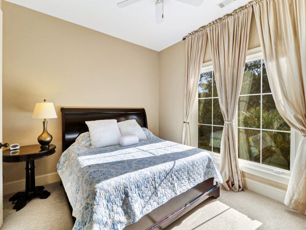 Stunning 5 Bedroom Vacation Pool Home in Hilton Head