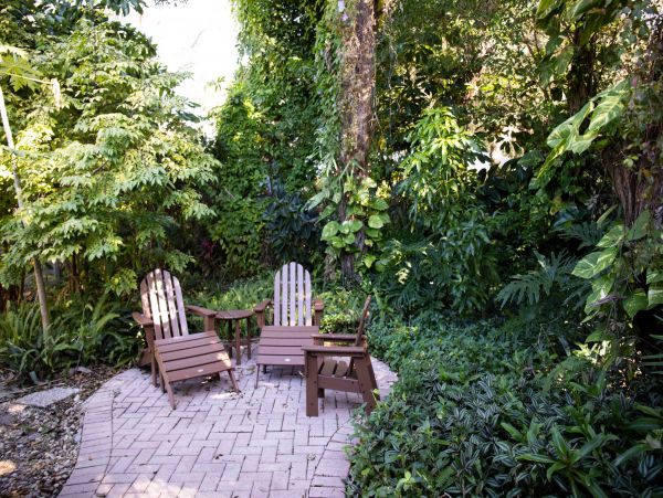 Longboat Key Vacation Home Three Bedroom Walk to Beach
