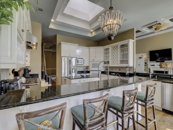 Luxury Vacation Pool Home in Hilton Head Sleeps 11 Guests