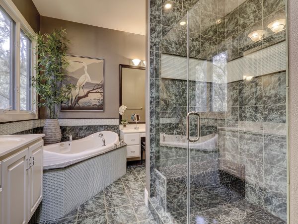 Luxury Vacation Pool Home in Hilton Head Sleeps 11 Guests
