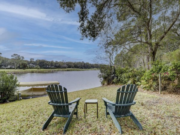 Luxury Vacation Pool Home in Hilton Head Sleeps 11 Guests