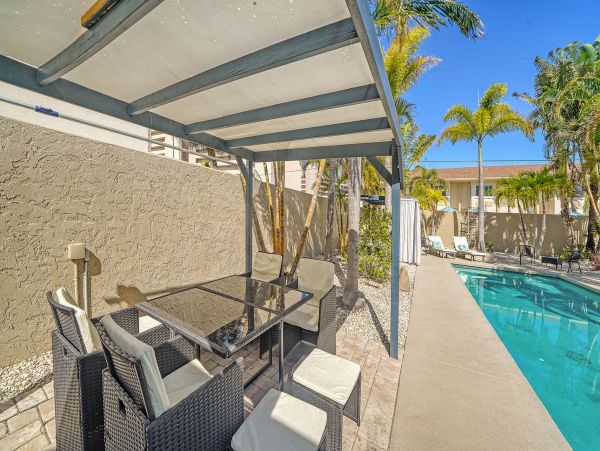Siesta Key Vacation Home 200 Steps to Beach
