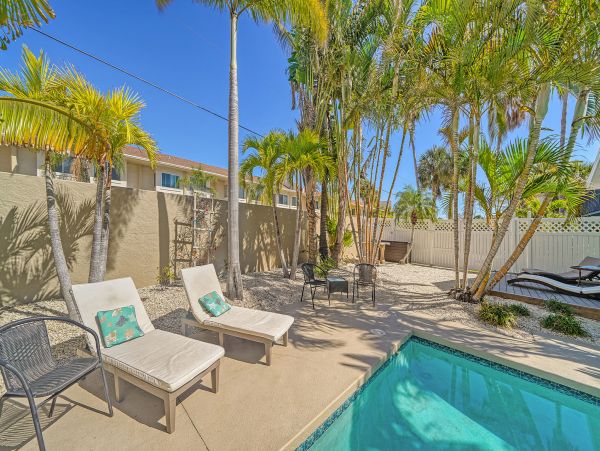 Siesta Key Vacation Home 200 Steps to Beach