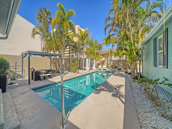 Siesta Key Vacation Home 200 Steps to Beach