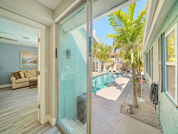 Siesta Key Vacation Home 200 Steps to Beach