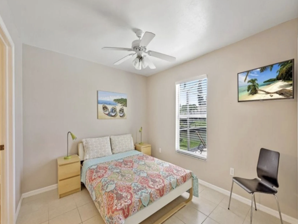 Cape Coral Pool Vacation Home Three Bedrooms Plus Bonus Room!