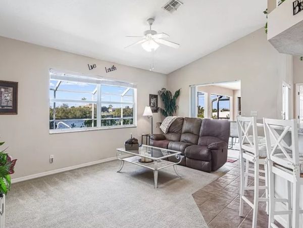 Cape Coral Three Bedroom Vacation Home with Stunning Lake View