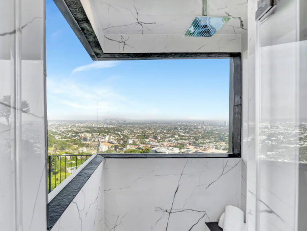 Luxury Hillside Retreat Overlooking Sunset Strip
