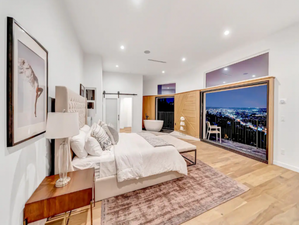 Luxury Hillside Retreat Overlooking Sunset Strip