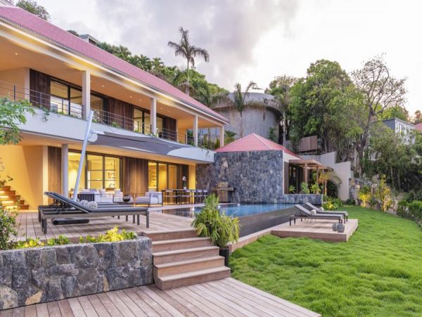 St. Barts Home 1053849