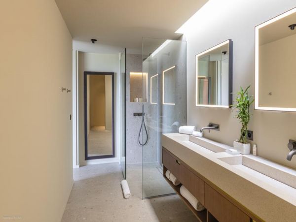 St. Barts Home 1053849