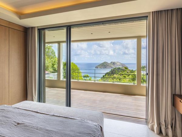 St. Barts Home 1053849