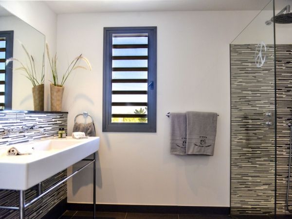St. Barts Home 1053858