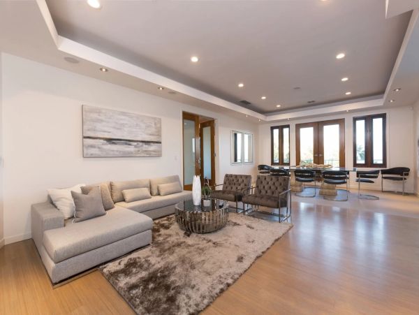 Hollywood Hills Vacation Rental – 7BR Luxury Estate