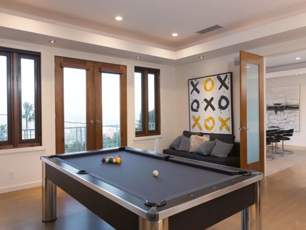 Hollywood Hills Vacation Rental – 7BR Luxury Estate