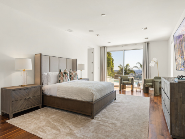 Luxury Vacation Five Bedroom Rental with 2 Private Pools