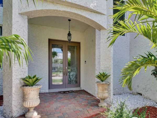Fort Lauderdale Vacation Home Seven Bedroom