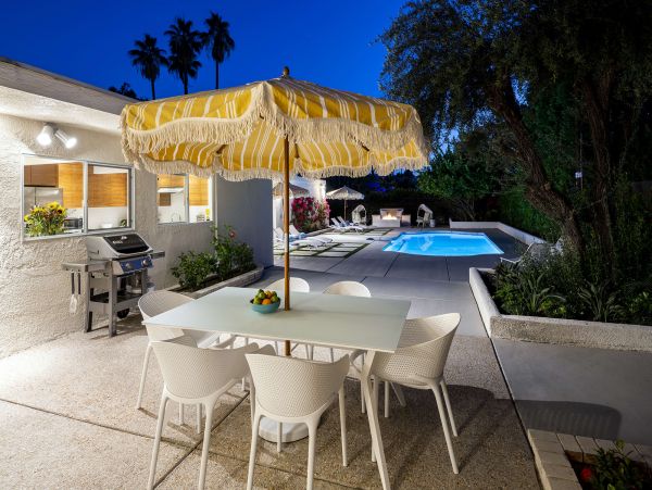 Palm Springs Home 1053934
