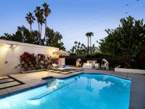 Palm Springs Home 1053934