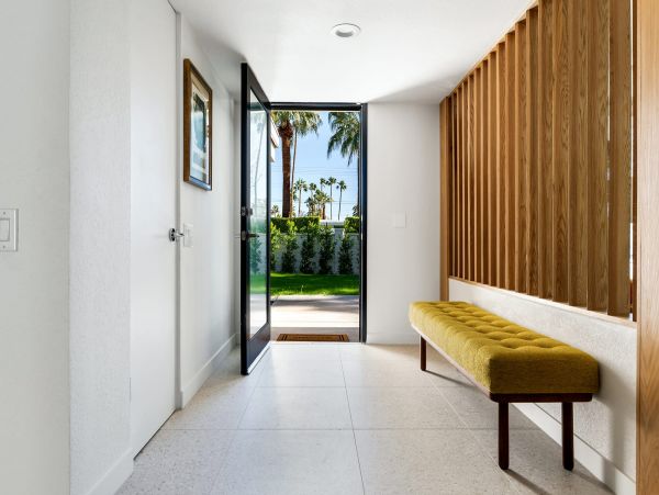 Palm Springs Home 1053934