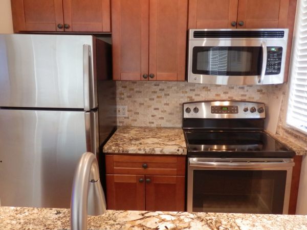Charming Vacation Condo in Hollywood Beach Steps from Beach