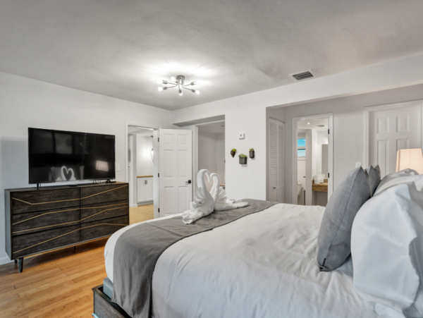 Pompano Beach Getaway with 2 Bedrooms