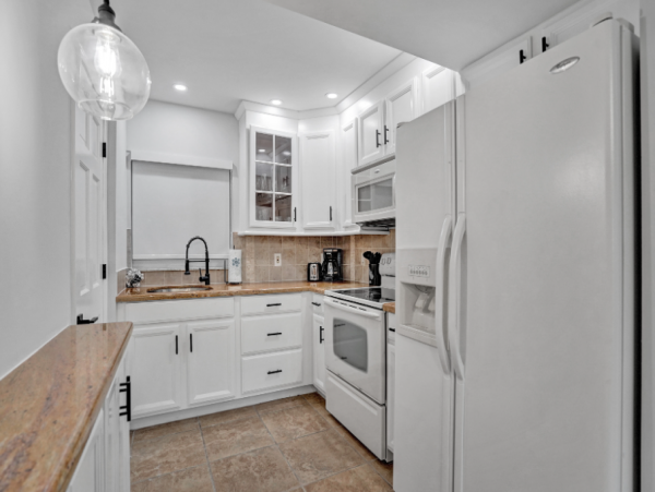 Pompano Beach Getaway with 2 Bedrooms