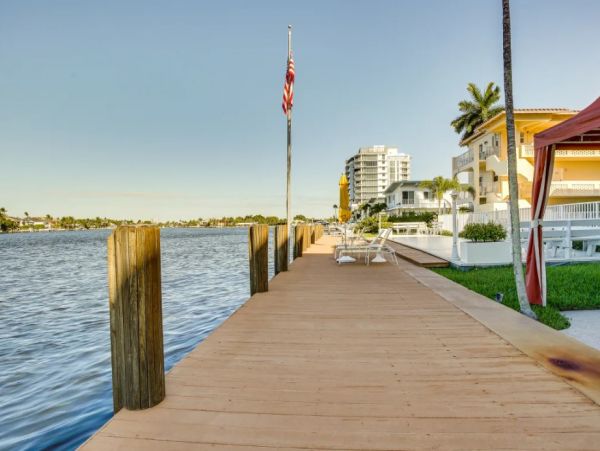 Fort Lauderdale Vacation Condo One Bedroom Walk to Beach