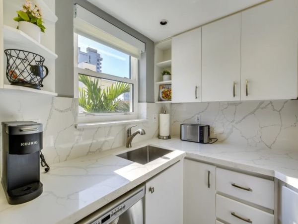 Fort Lauderdale Vacation Condo One Bedroom Walk to Beach