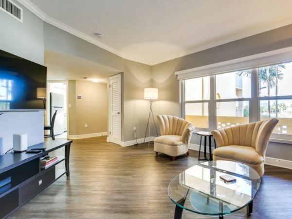 Fort Lauderdale Vacation Condo One Bedroom Walk to Beach