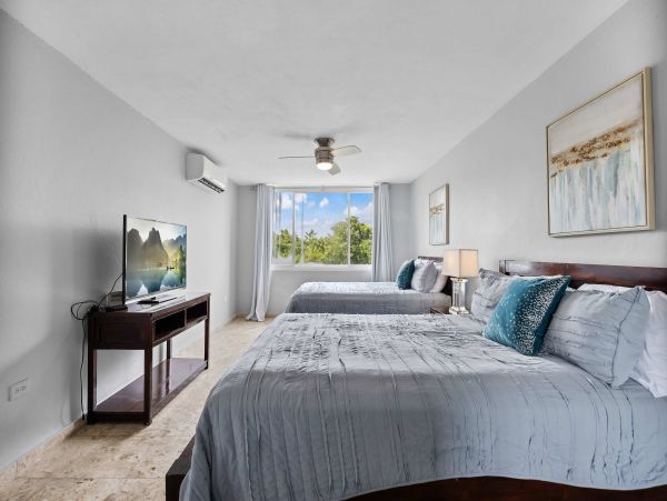 Luxurious Puerto Rico 5 Bedroom Villa with Spectacular Views