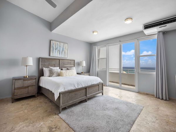 Luxurious Puerto Rico 5 Bedroom Villa with Spectacular Views